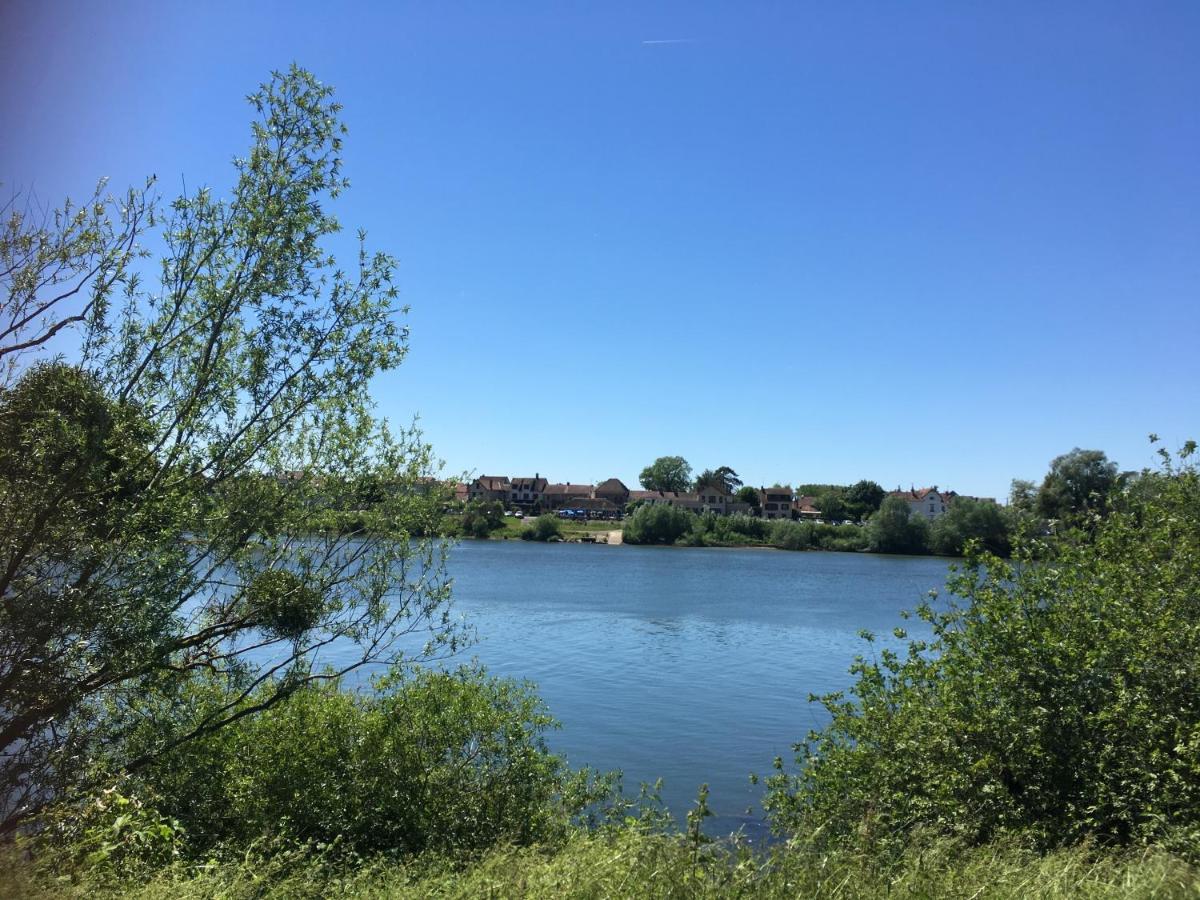 Bed and Breakfast En Bord De Seine Vetheuil Экстерьер фото