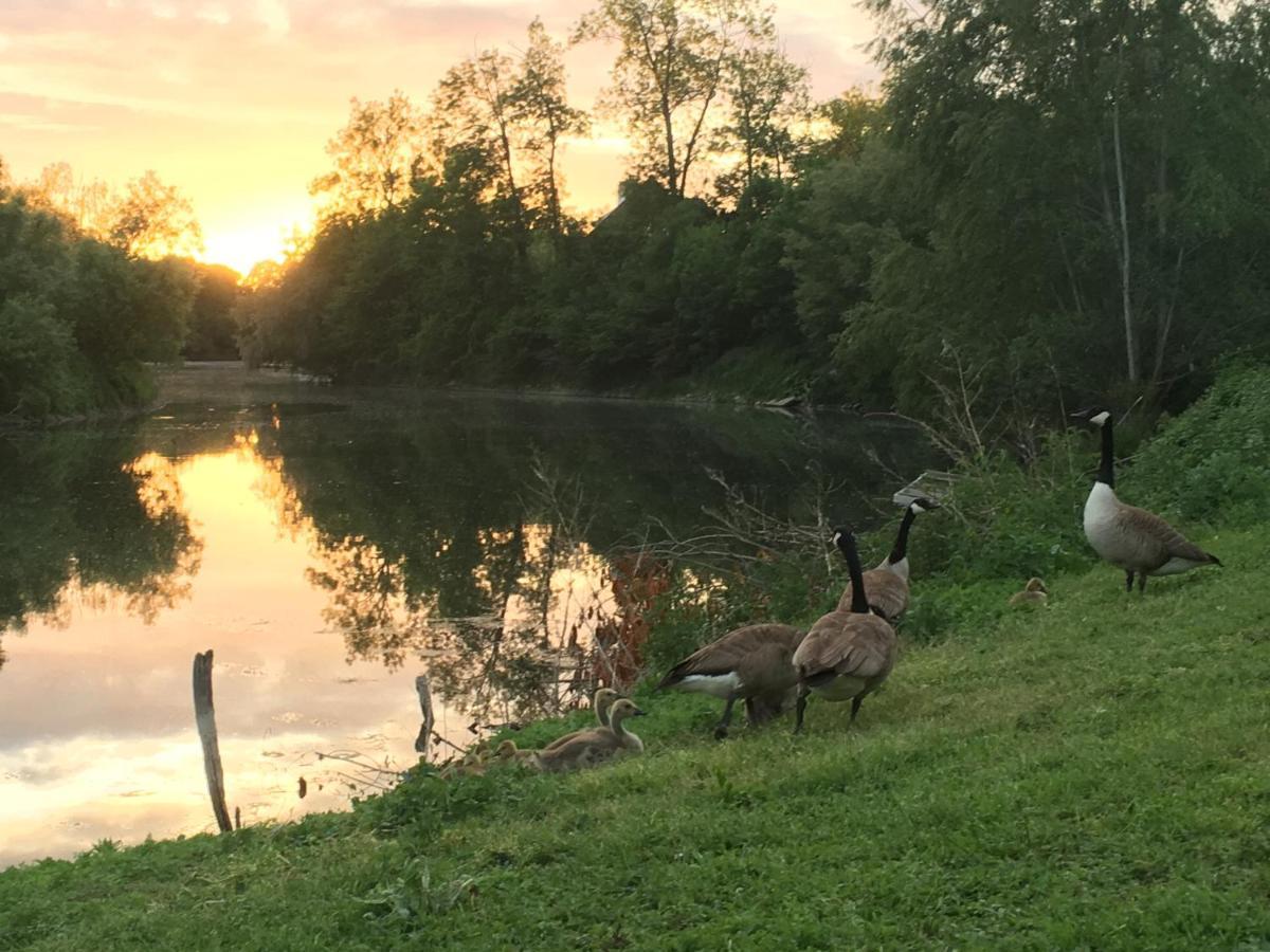 Bed and Breakfast En Bord De Seine Vetheuil Экстерьер фото